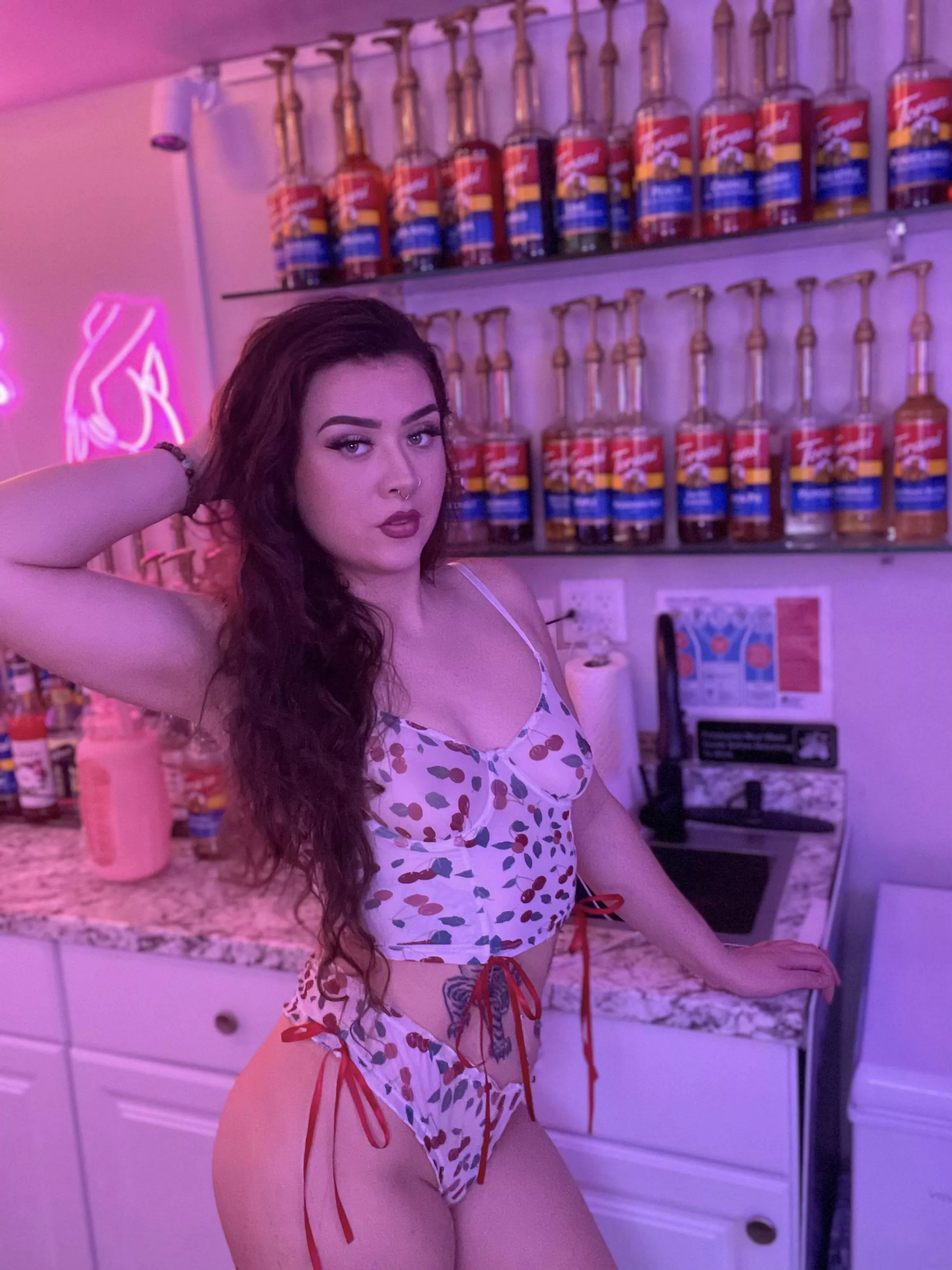 Goodmorning portland! I’m working a rare Monday morning shift at sweet tease today! Come make it naughty before I’m off at 12 posted by Cherrybombimbo