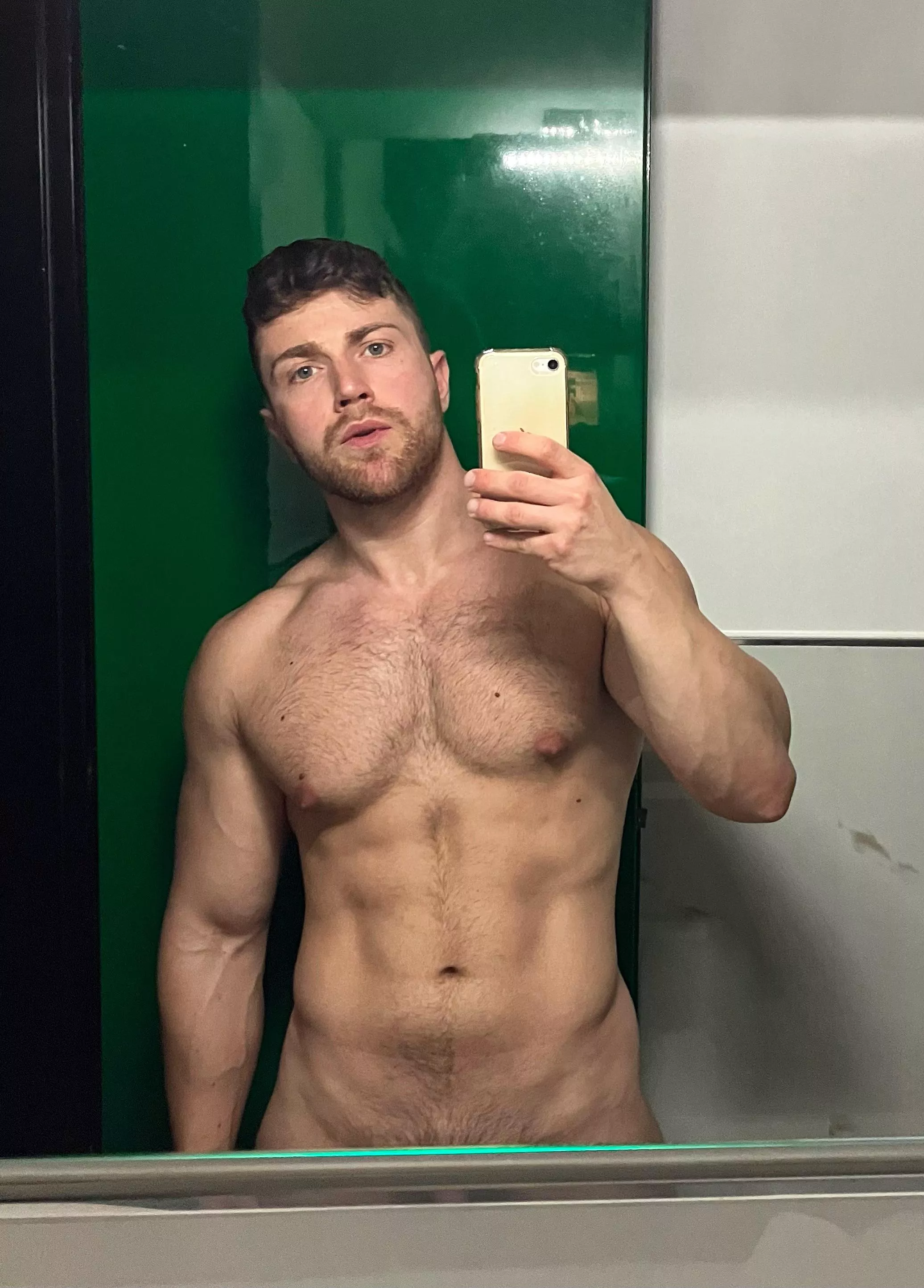 Need to be worshipped  posted by yoursitalianchrus