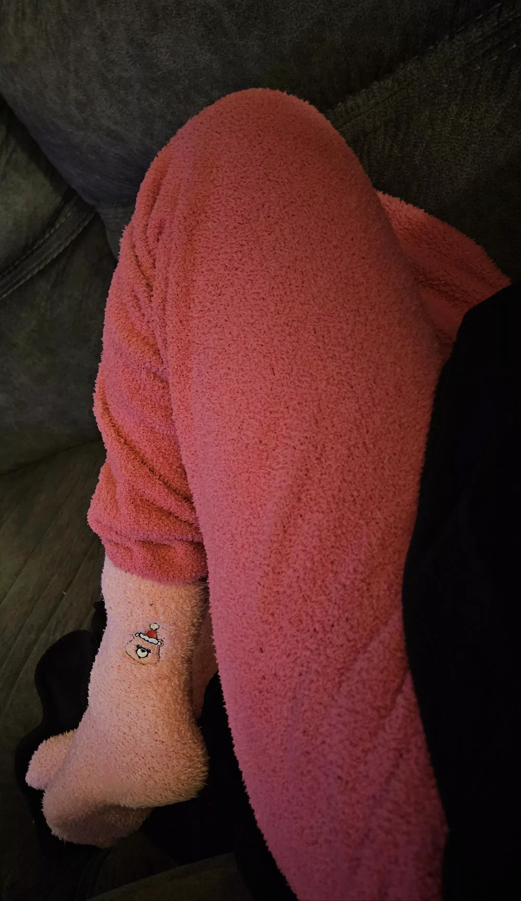 Pink fuzziness everywhere posted by XMissTiffi