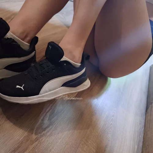 Too lazy to start running today by CozyFeetFetish