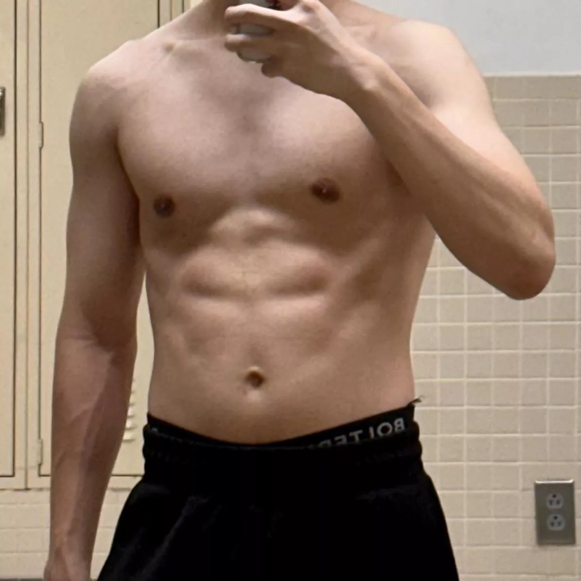 26 [M4M] #manhattan looking for other hung guys to have fun with posted by ka_zui