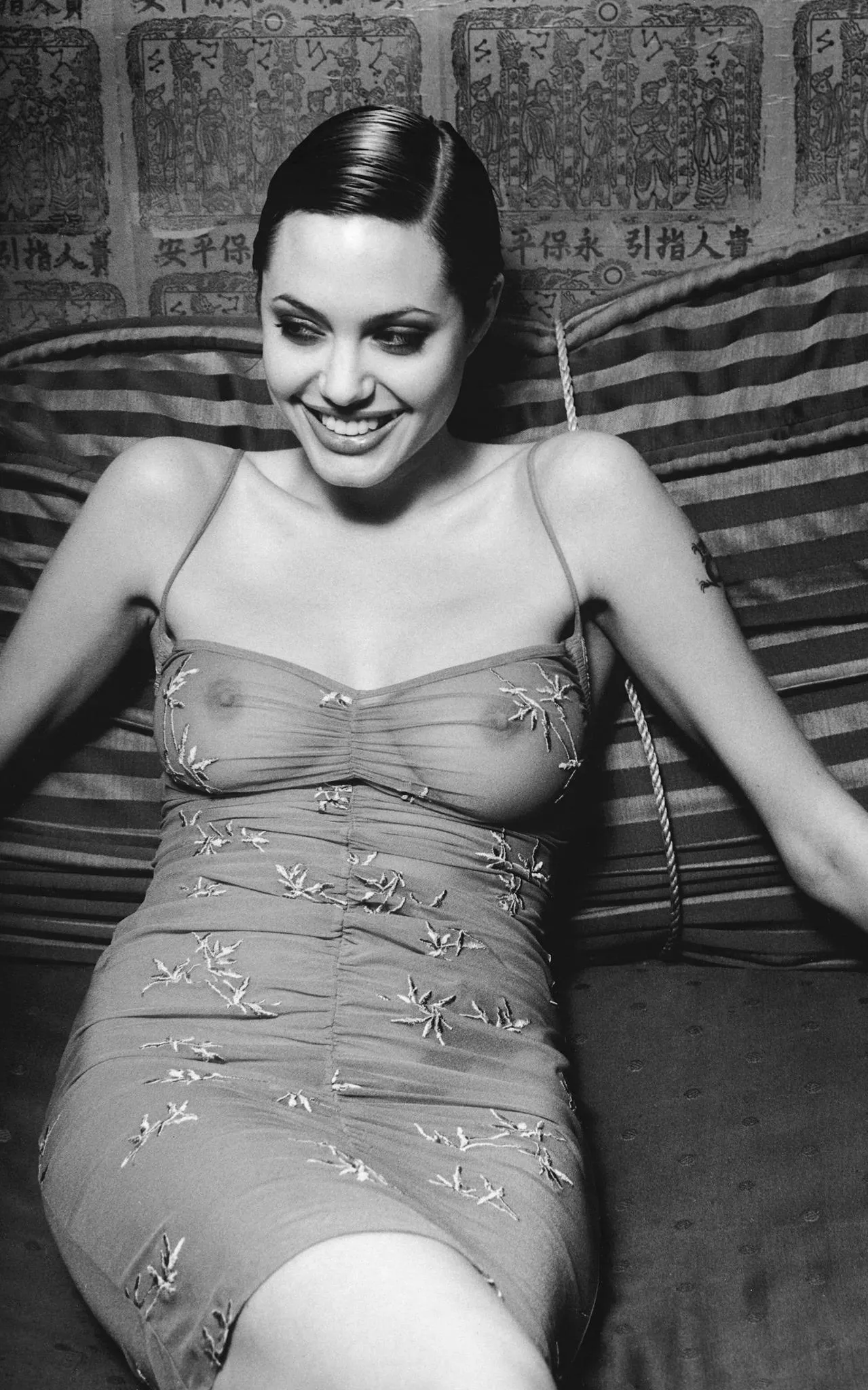 Angelina Jolie (1998) posted by Tony_Tanna78