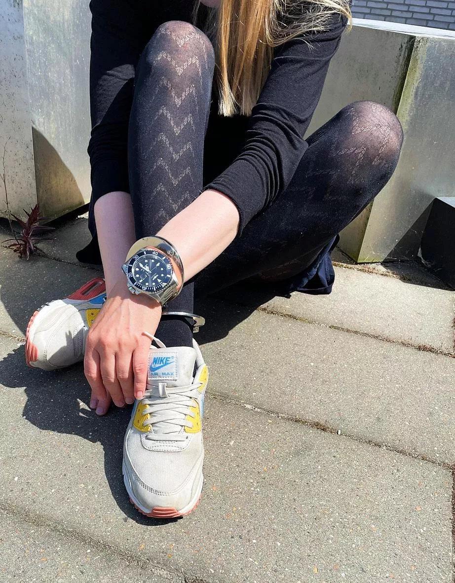 Cuffed at an abandoned industrial estate - it was an intense experience! posted by JessicaShackled