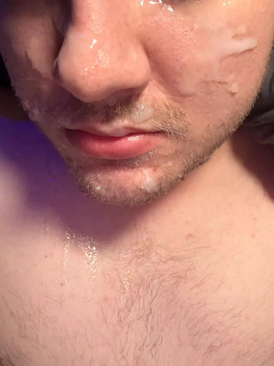 Cum on me daddy  posted by 988boyy