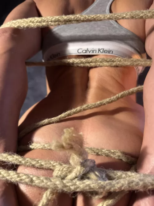 Fitgirl tied up by Lamuland1