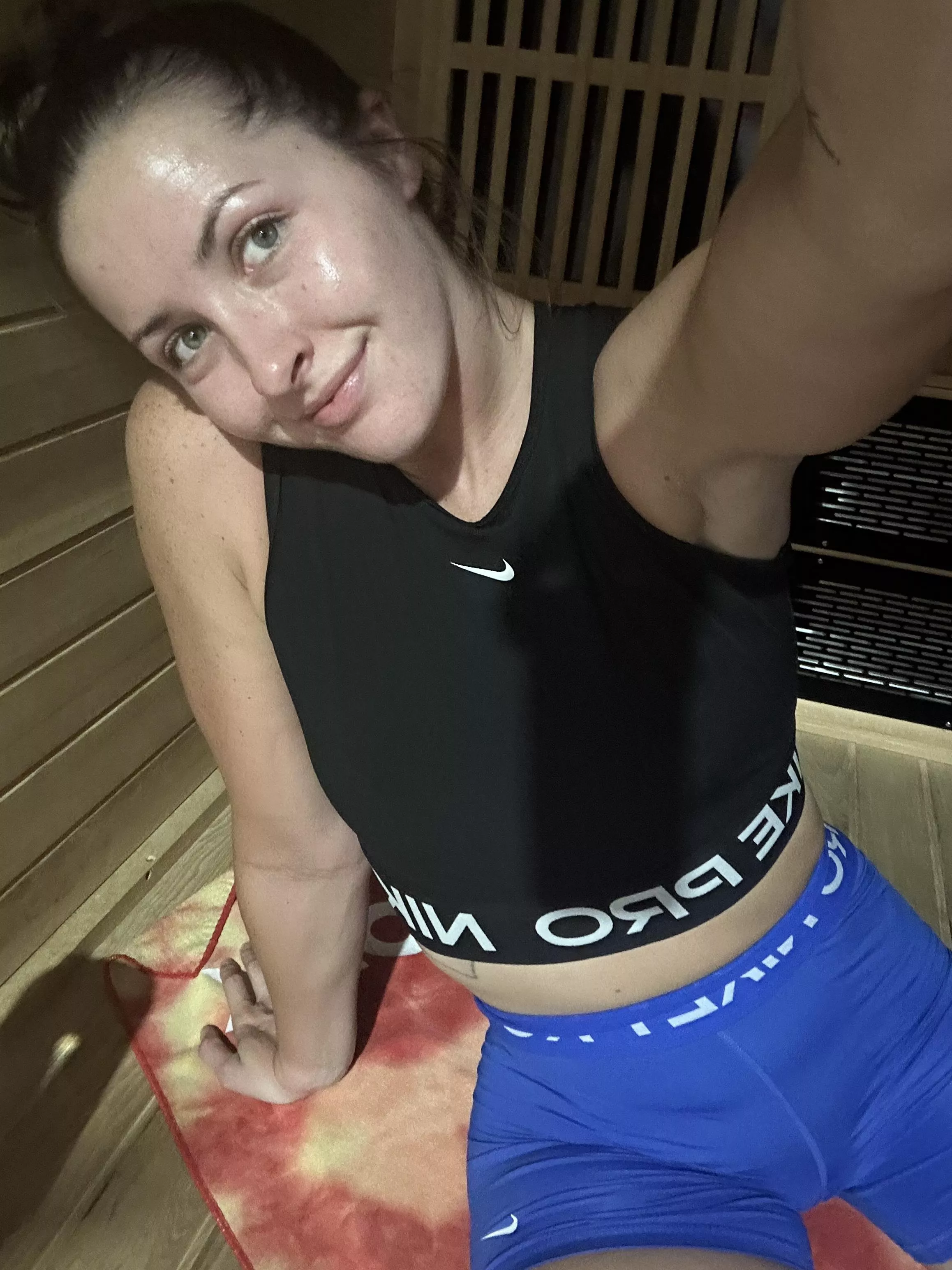 hot yoga gives me life 💙 posted by cumwcourt