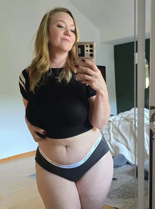 How is my Milf score from 1-10? by Crystal_Sunshine_