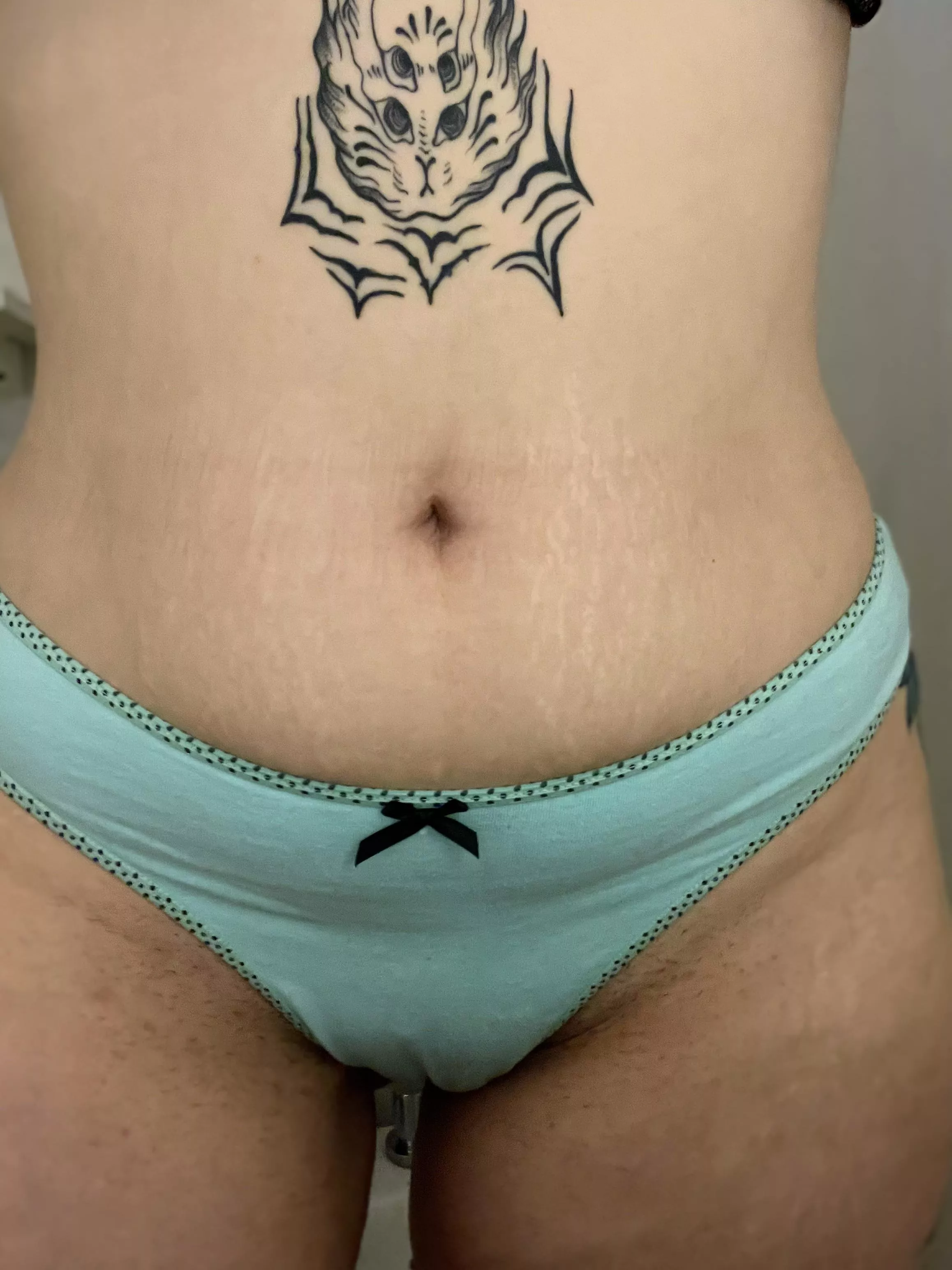 I have them all over my curvy body  posted by mandarinawine2