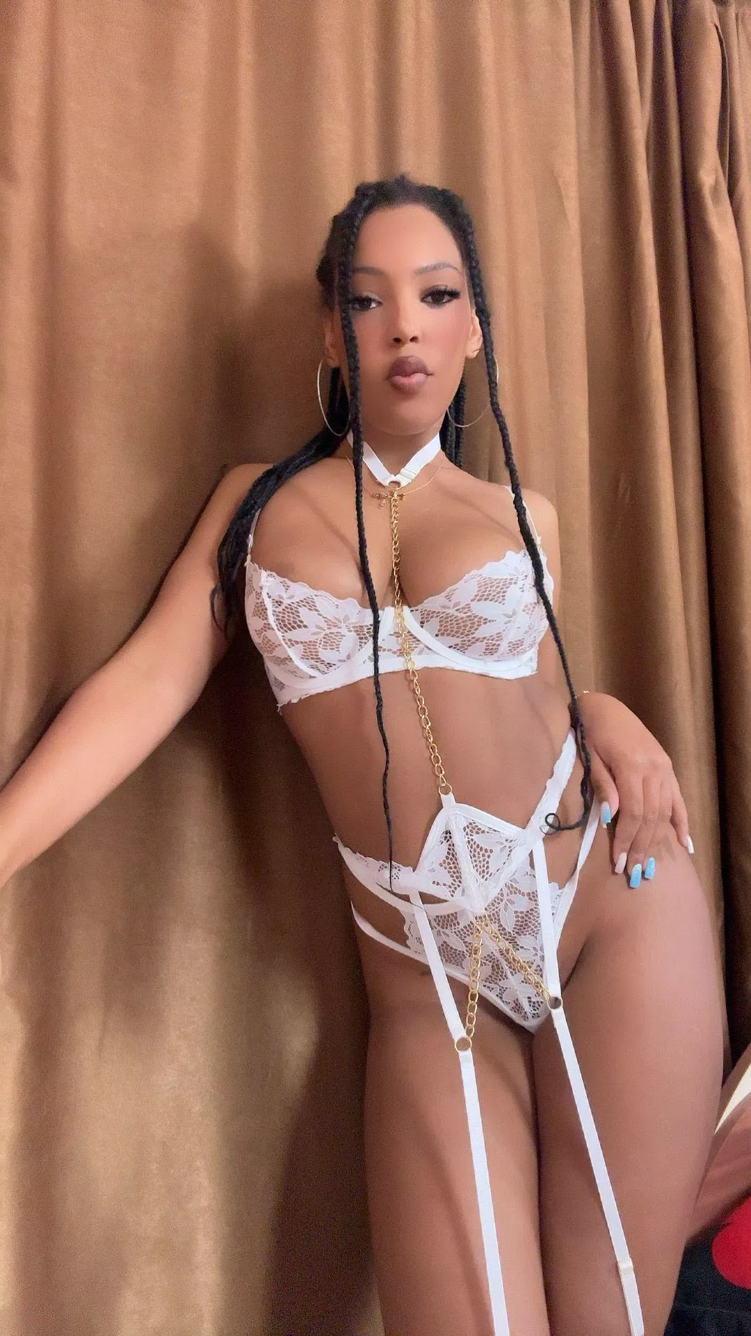 I wonder whats on your mind  posted by Worldly-Drawer4066