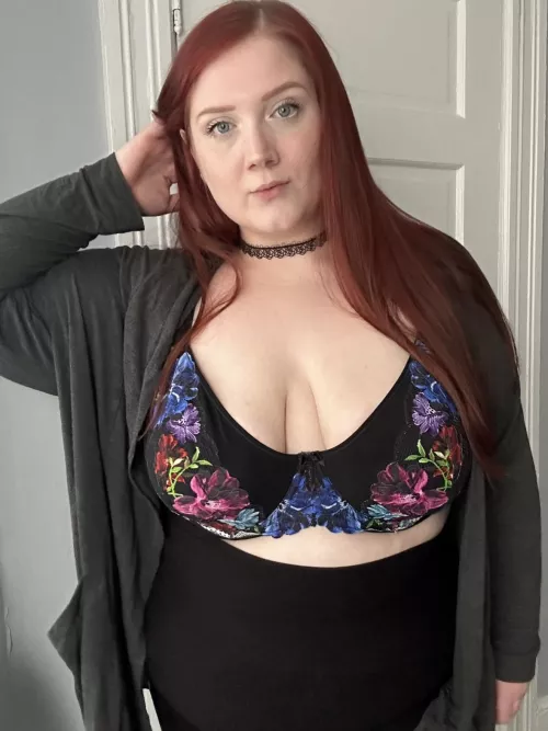 I’m feeling a lil cute today by yantastik