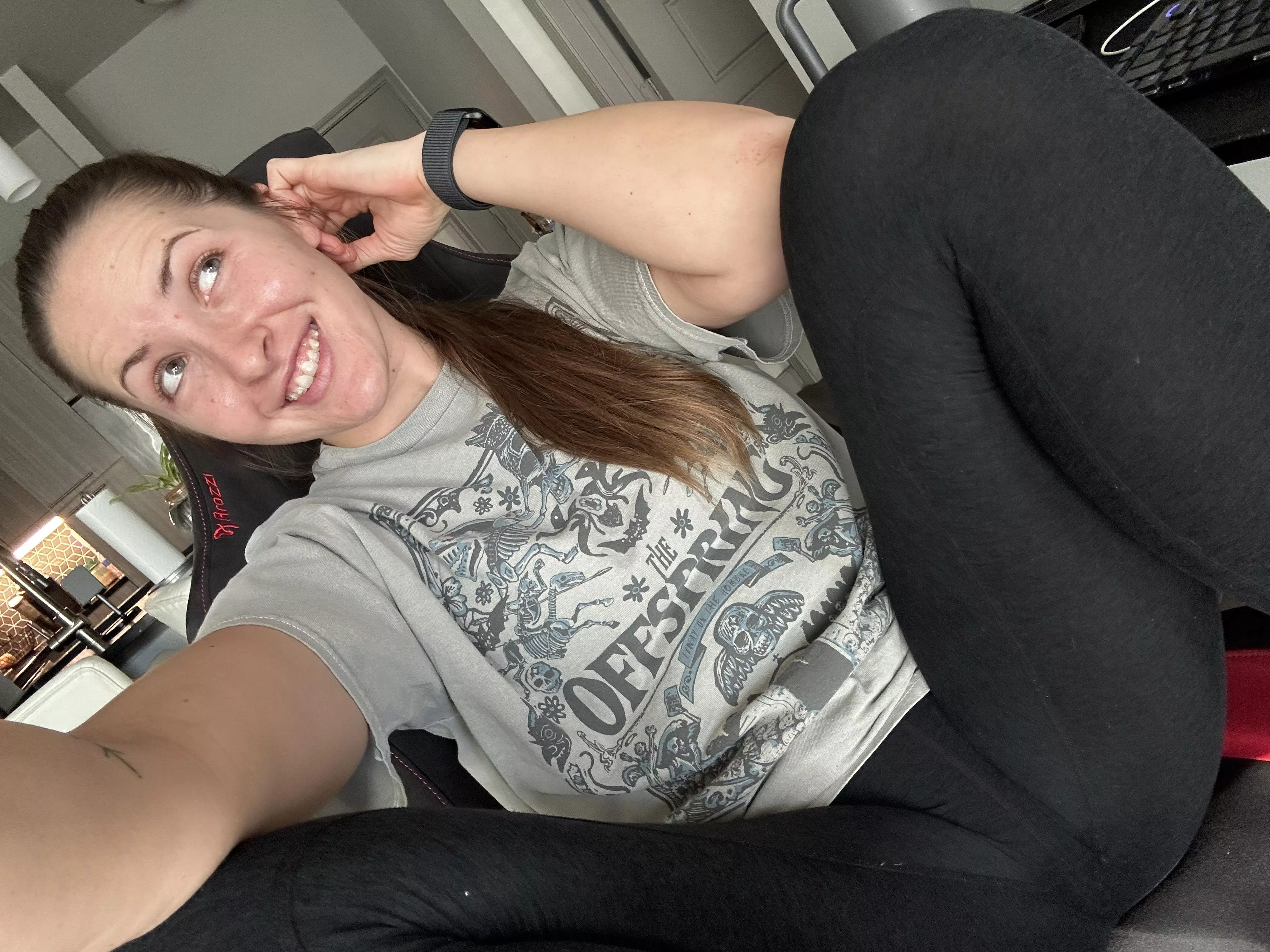 just pondering what kind of trouble we're gonna get into when you get home today... posted by cumwcourt