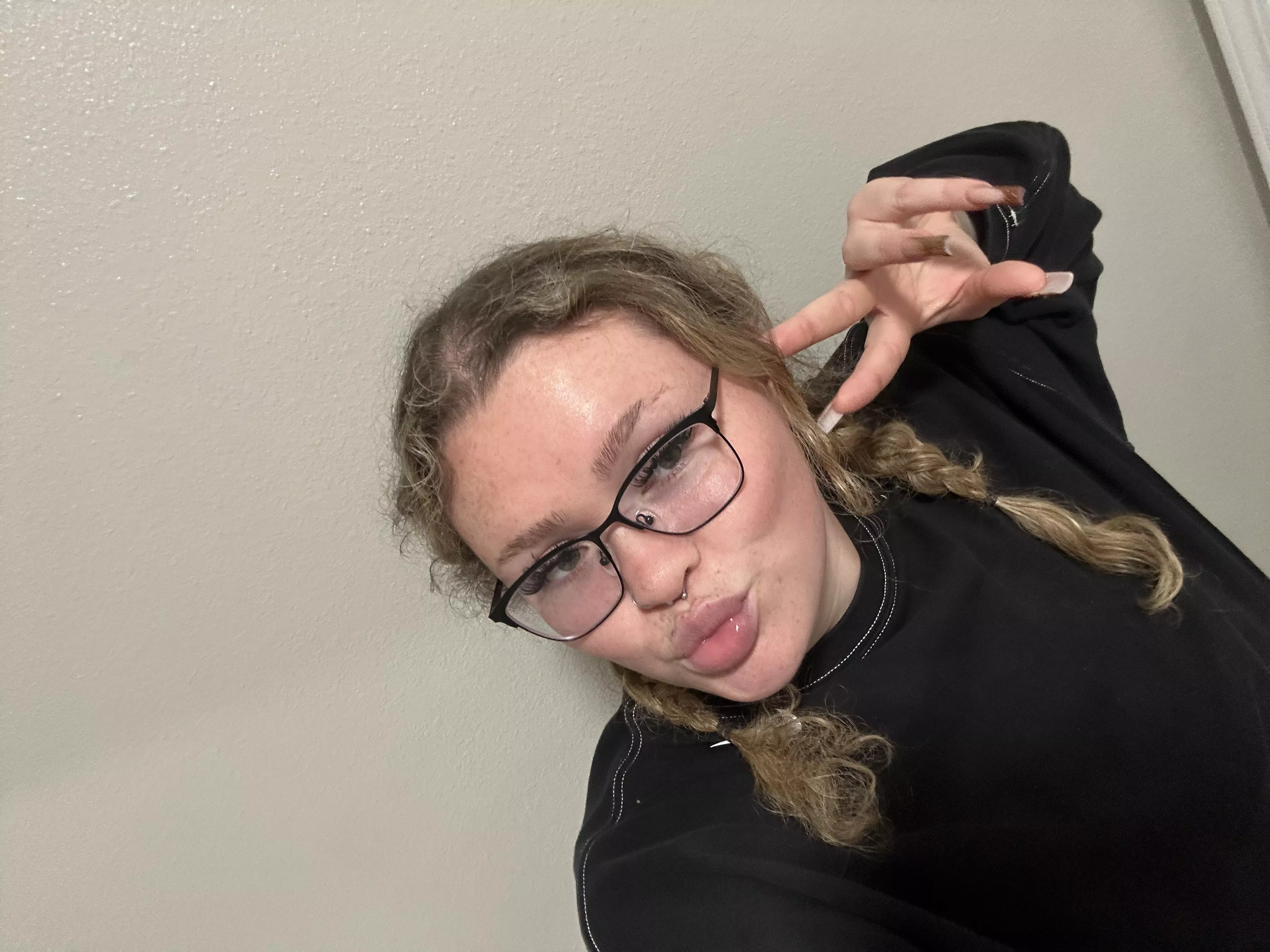 Lazy day 😘 posted by Used-Reward8882