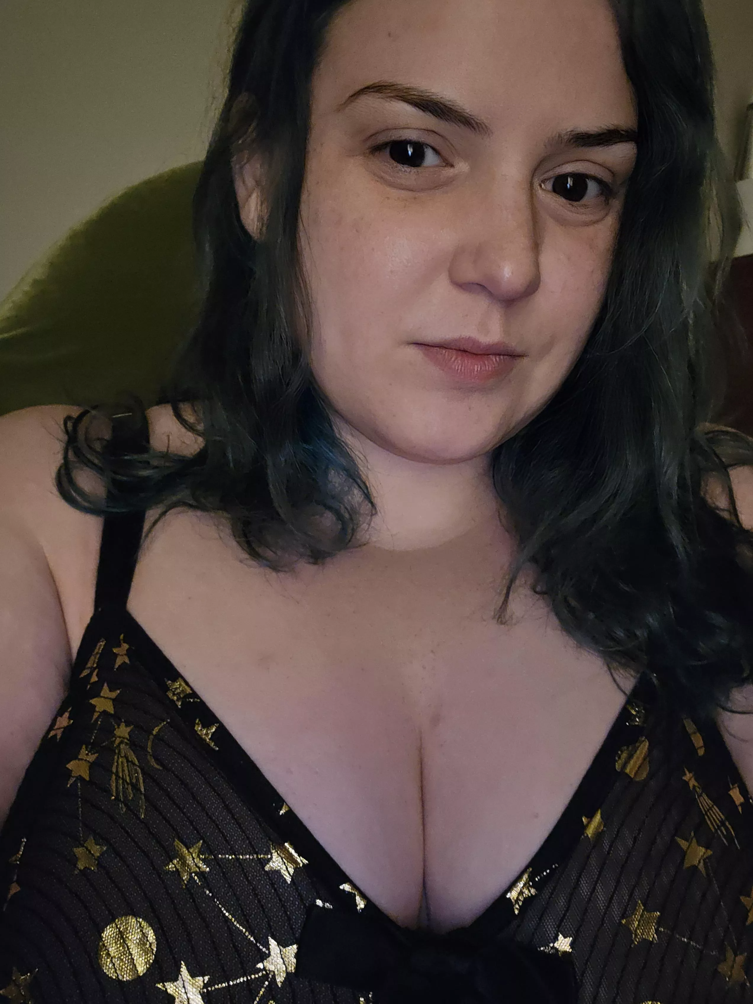 Let me take you stargazing 🌠 posted by DommeBabeBonnie