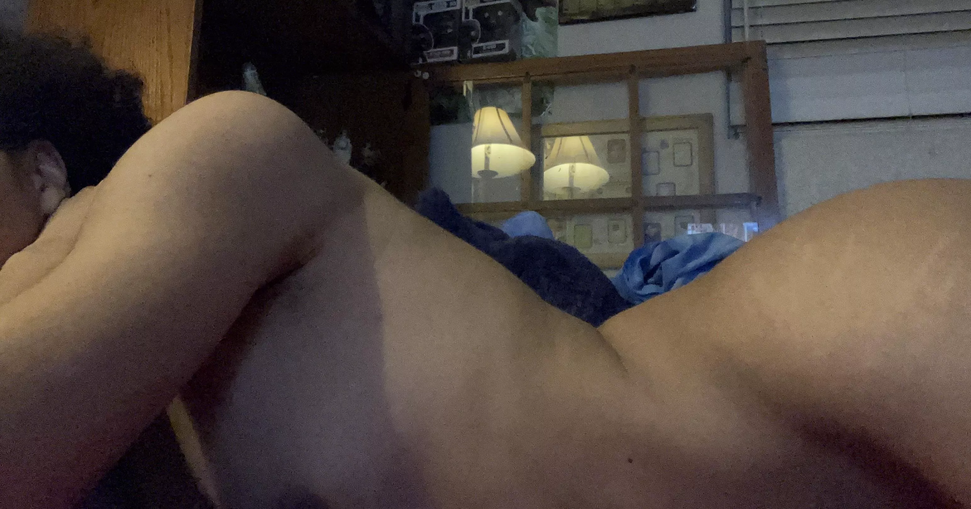 My hips were made to be held 🤭 posted by Manta_Reyy