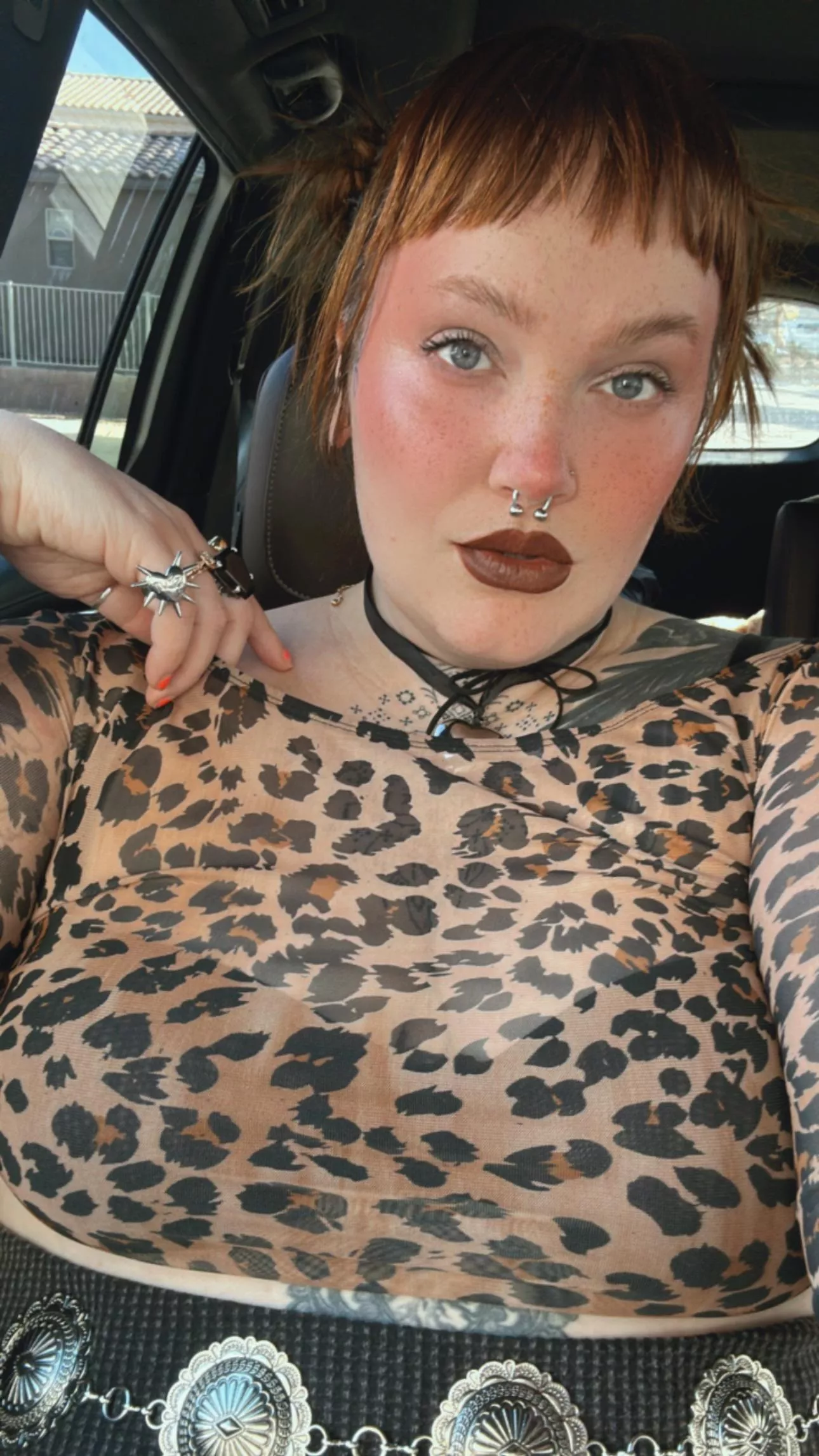 Oh hi 🖤 posted by Mercilys