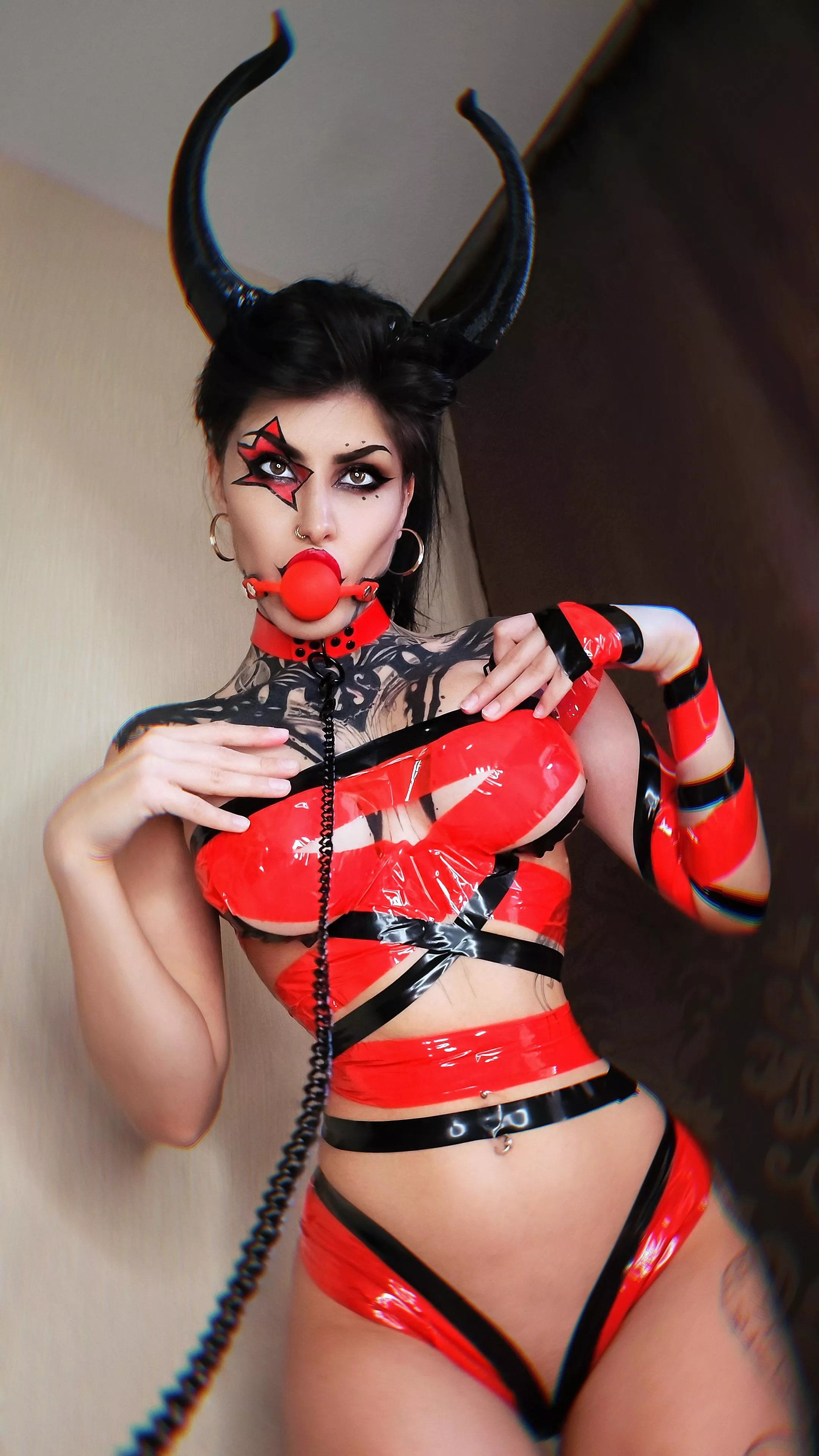 Push it deeper in my mouth posted by Vampandbeauty