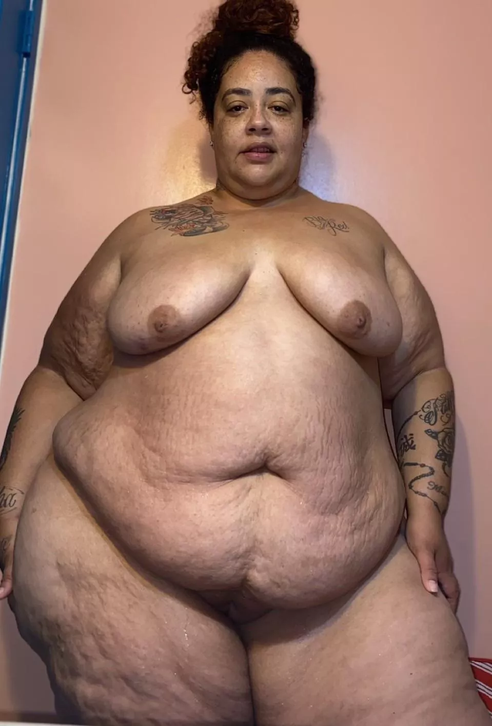 Since it is titty Tuesday 😍🌼 posted by Gut_her_down9