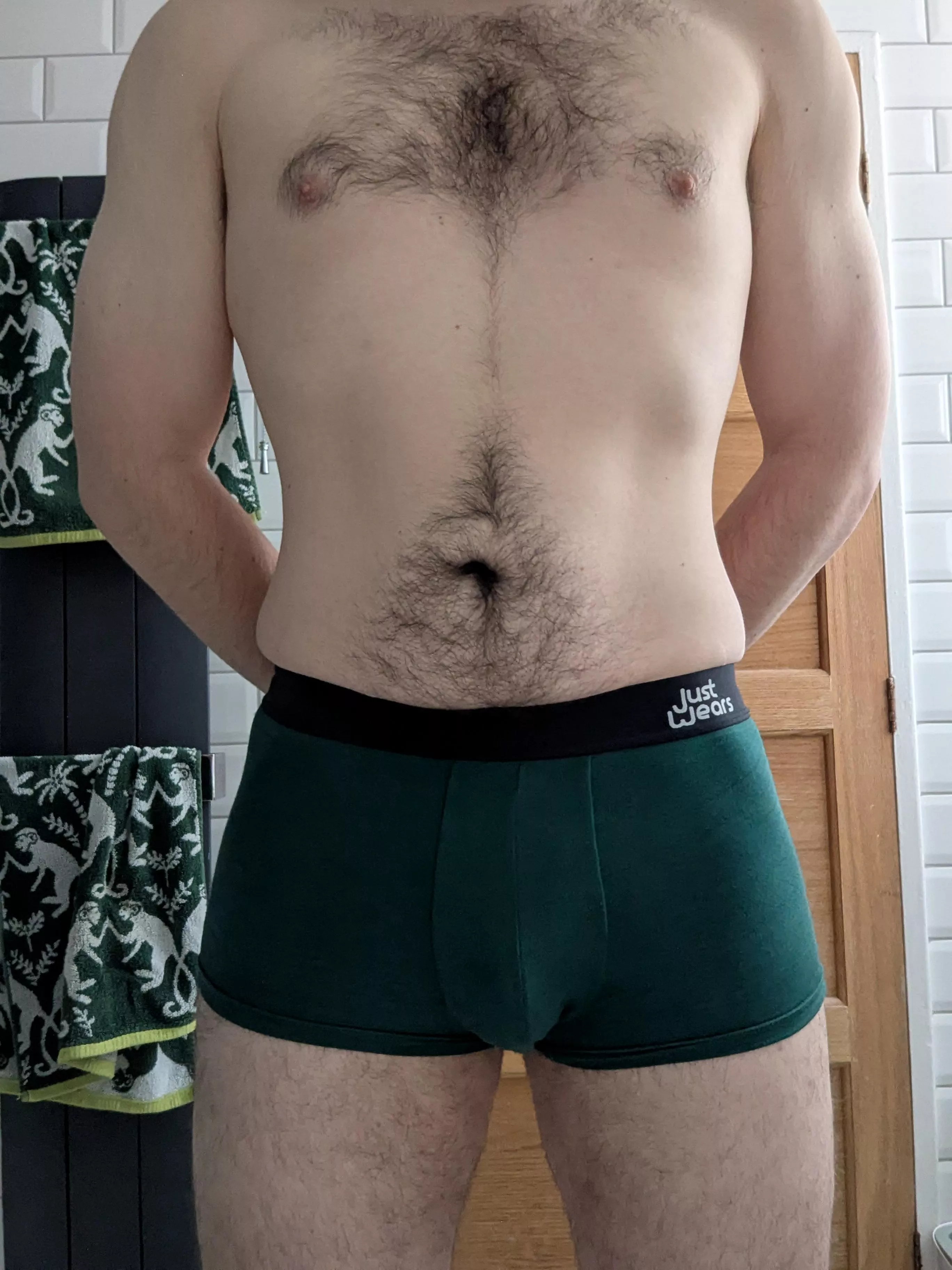 Slowly getting more comfortable with my body (31) posted by PurpleMonkey06