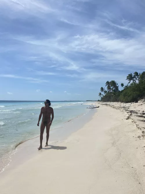 Solo nudist in the Caribbean looking for his tribe  by chichoinparadise