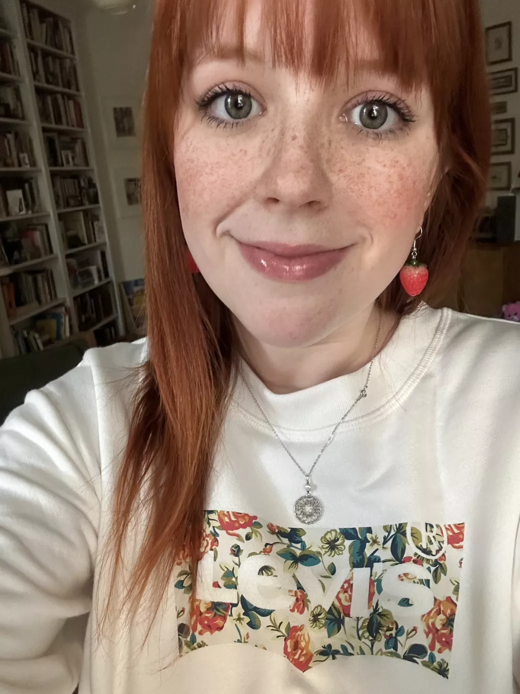 Sometimes I really miss my bangs! (F) posted by snildeep