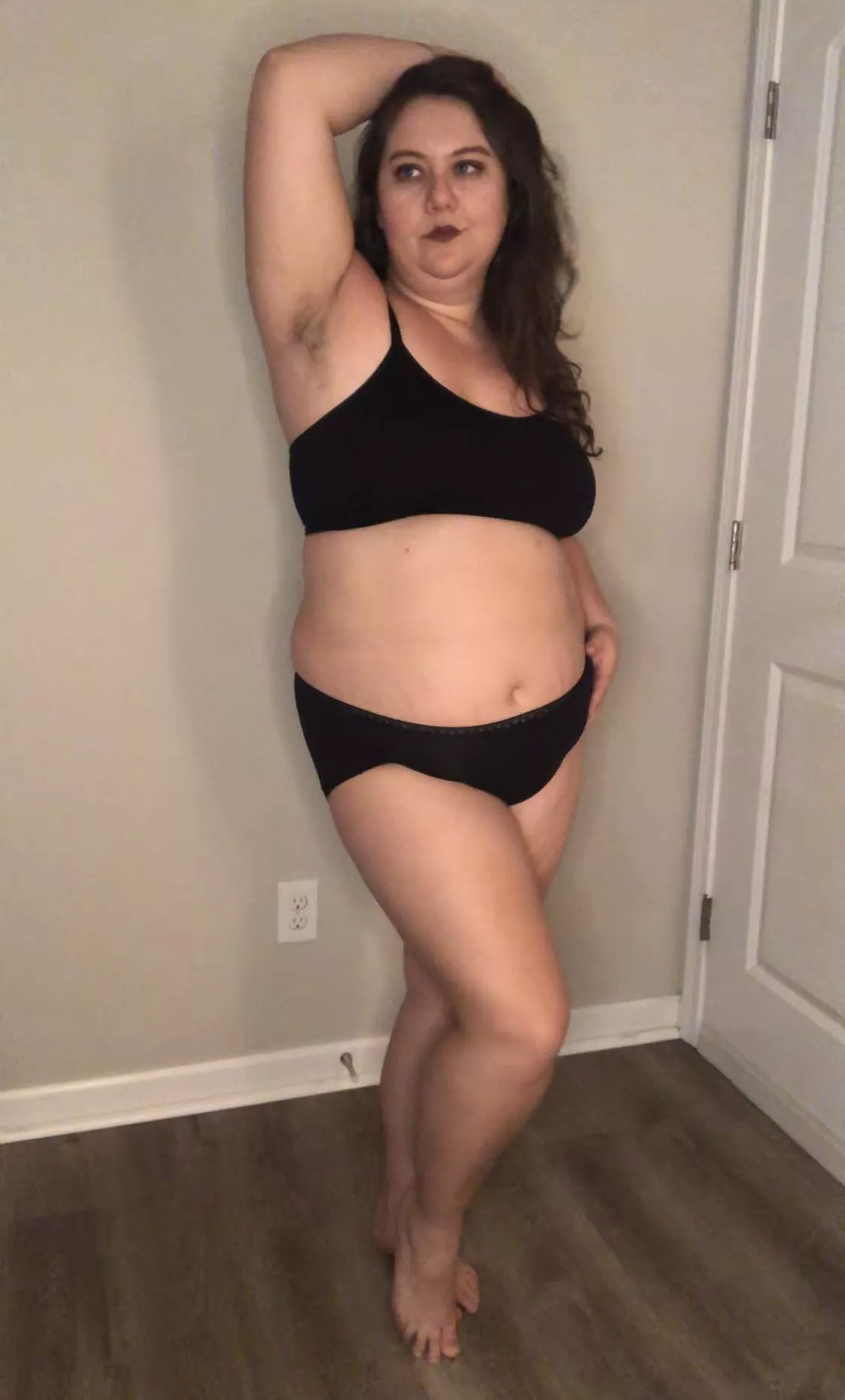 Still hairy, curvy, and cute after a long day  posted by VioletWalden