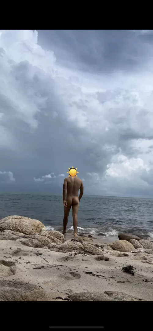 Suns out, buns out ☀️ 🍑  by ClientFearless9768