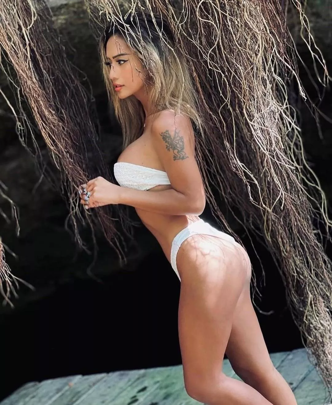 Take me somewhere nice and exxxotic ;-) posted by KievXKendall