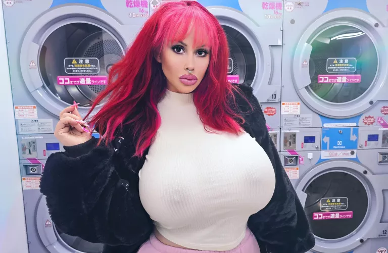 Wanna come to my place and cum on my face? 🥰 by omystephaniemichelle