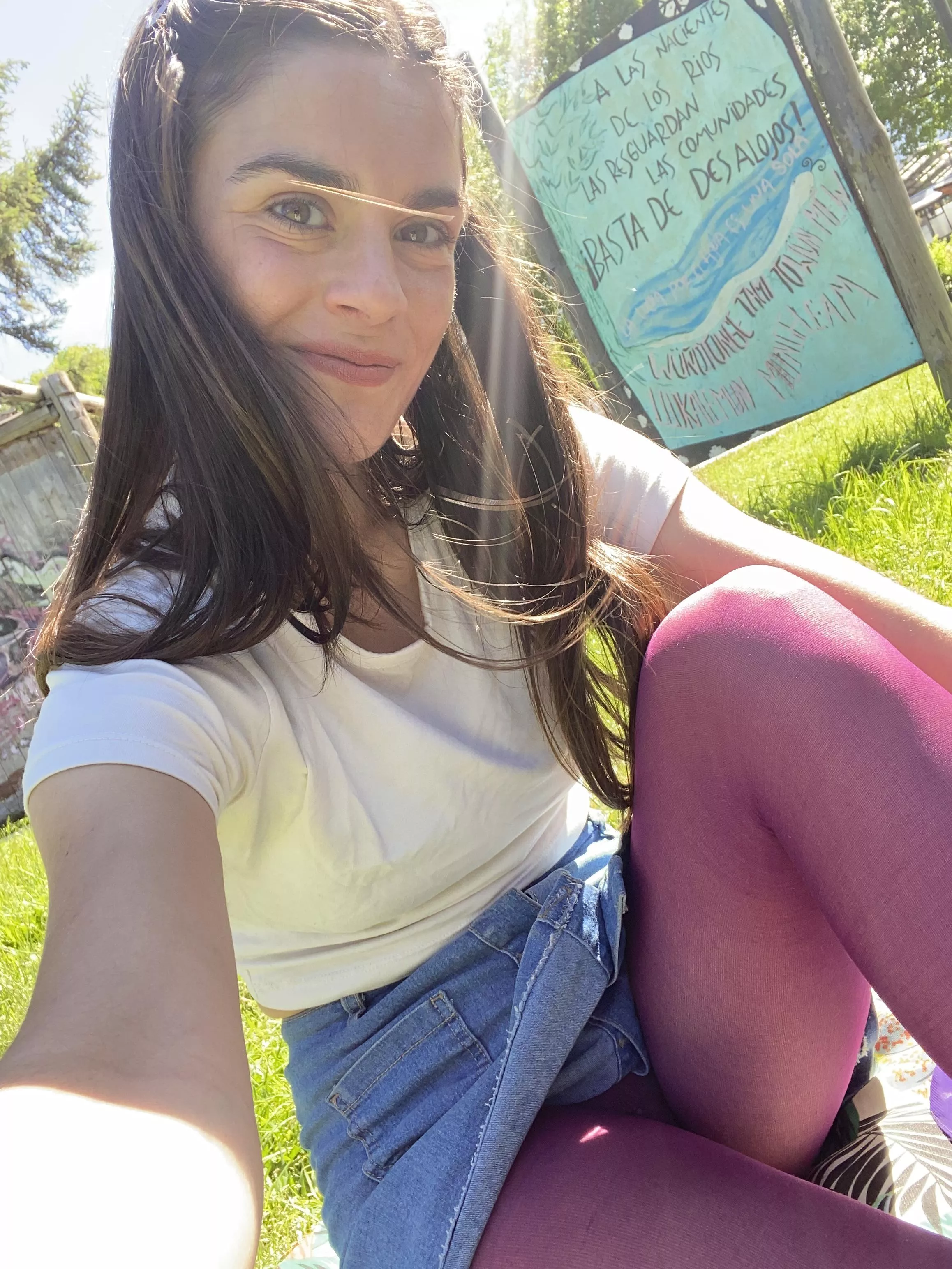 With a very short skirt  posted by Remarkable_Seesaw880