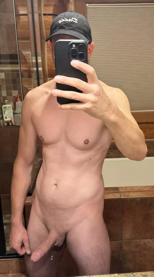 Wore my new hat to the gym today and got some interesting looks by Goodconvo_harddick