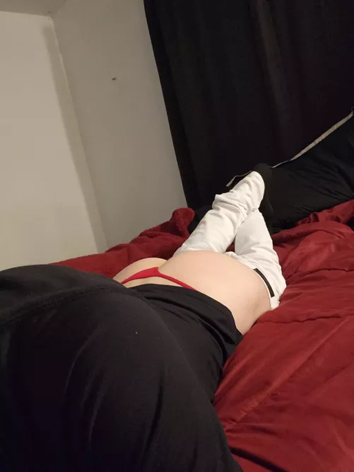 28 Whiteboi looking for BBC  by SnooChocolates8581