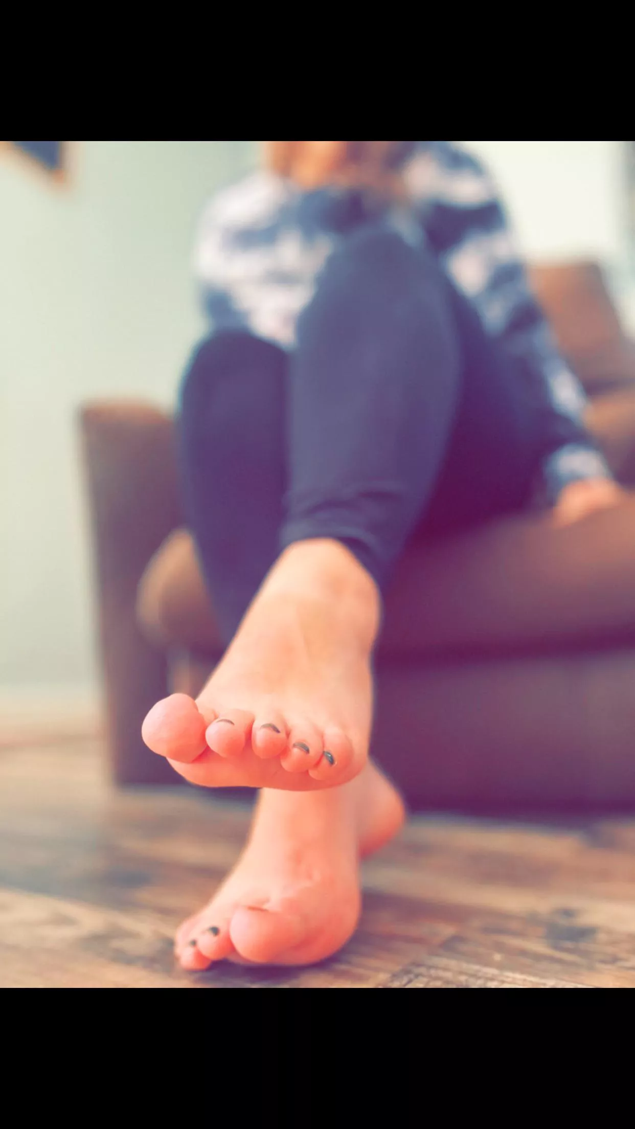 Are my toes suckable?  posted by hazel_aberdeen