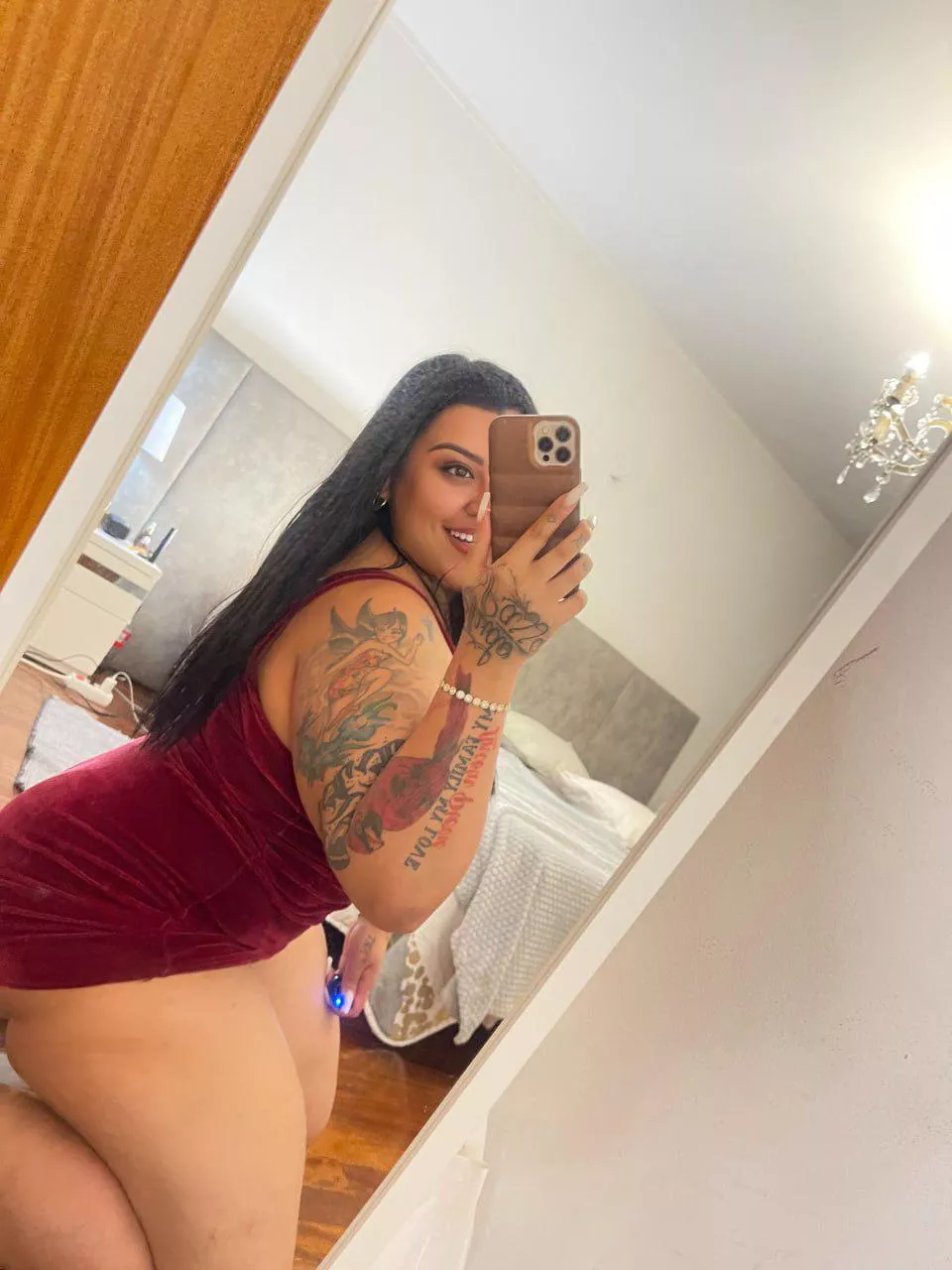 Come be naughty with me and eat  pussy
 posted by Internal-Skill-4699