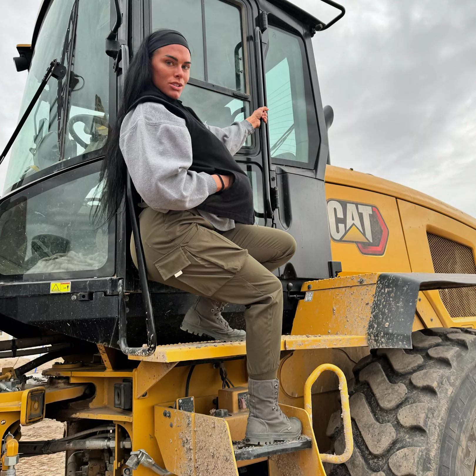 Dig then Load posted by lexa_stahl