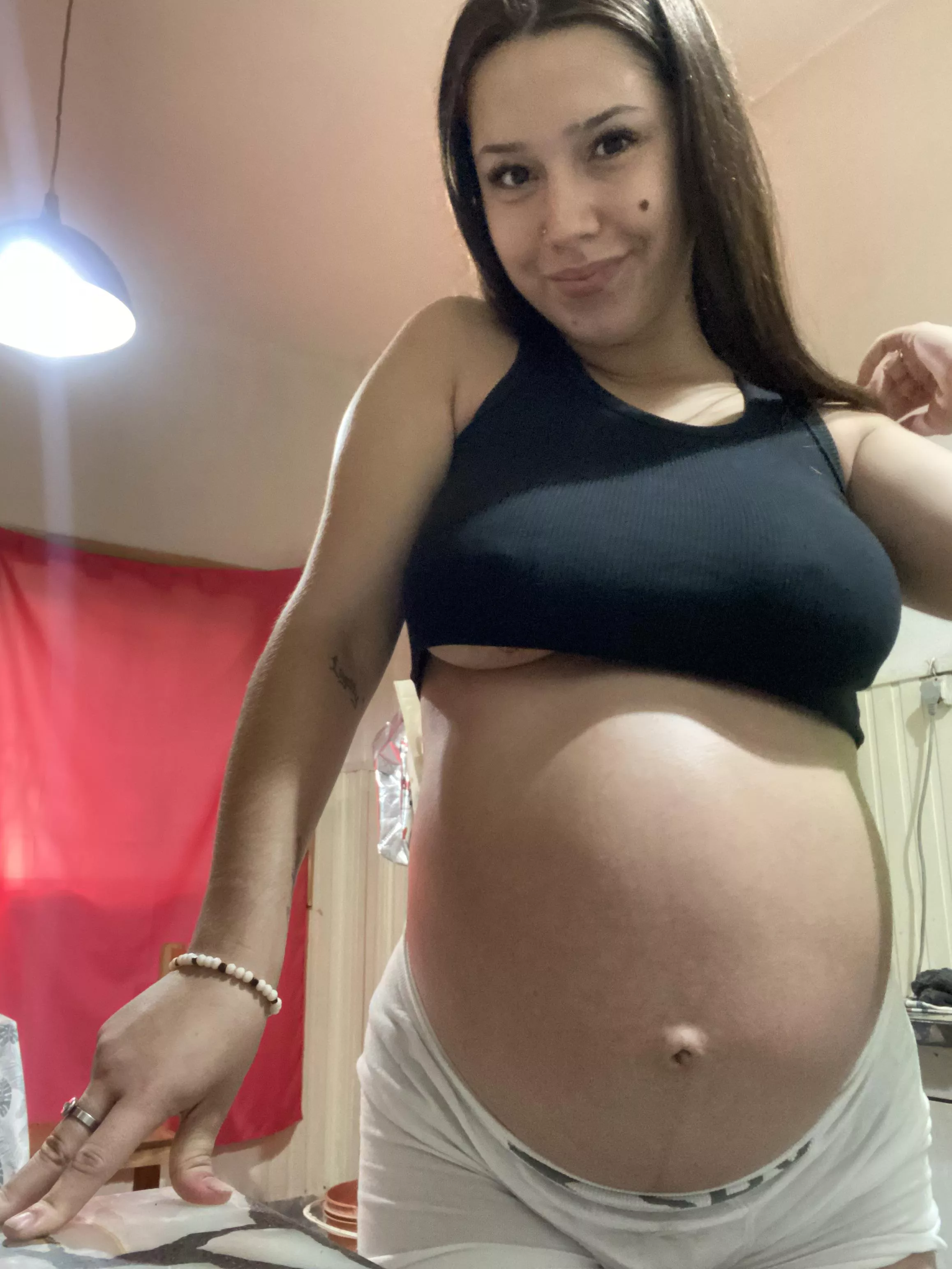 Who says that pregnant women can't go to the gym? posted by Queenlatinna