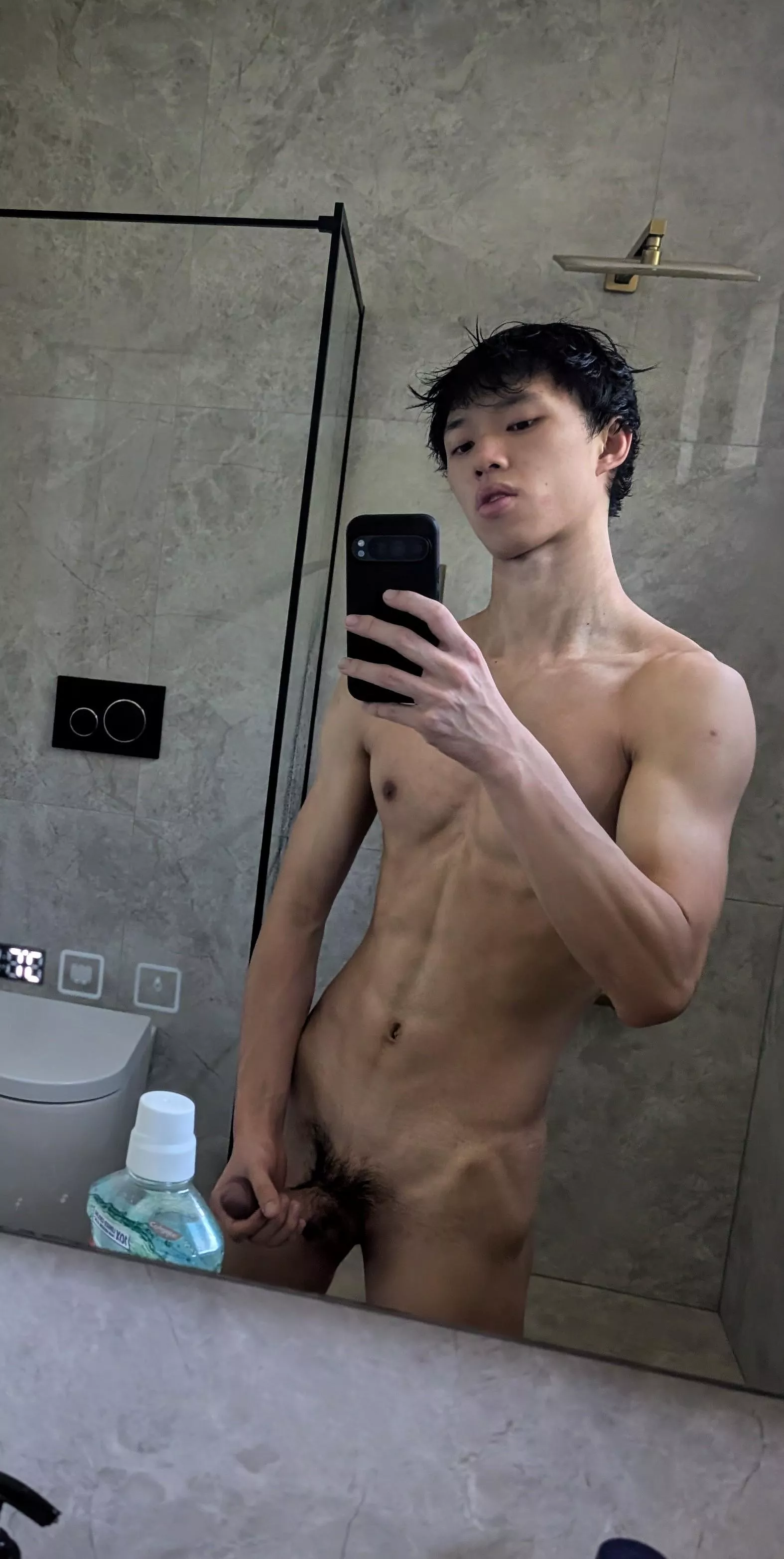 Would you go down on your knees for me? posted by asian_boy357