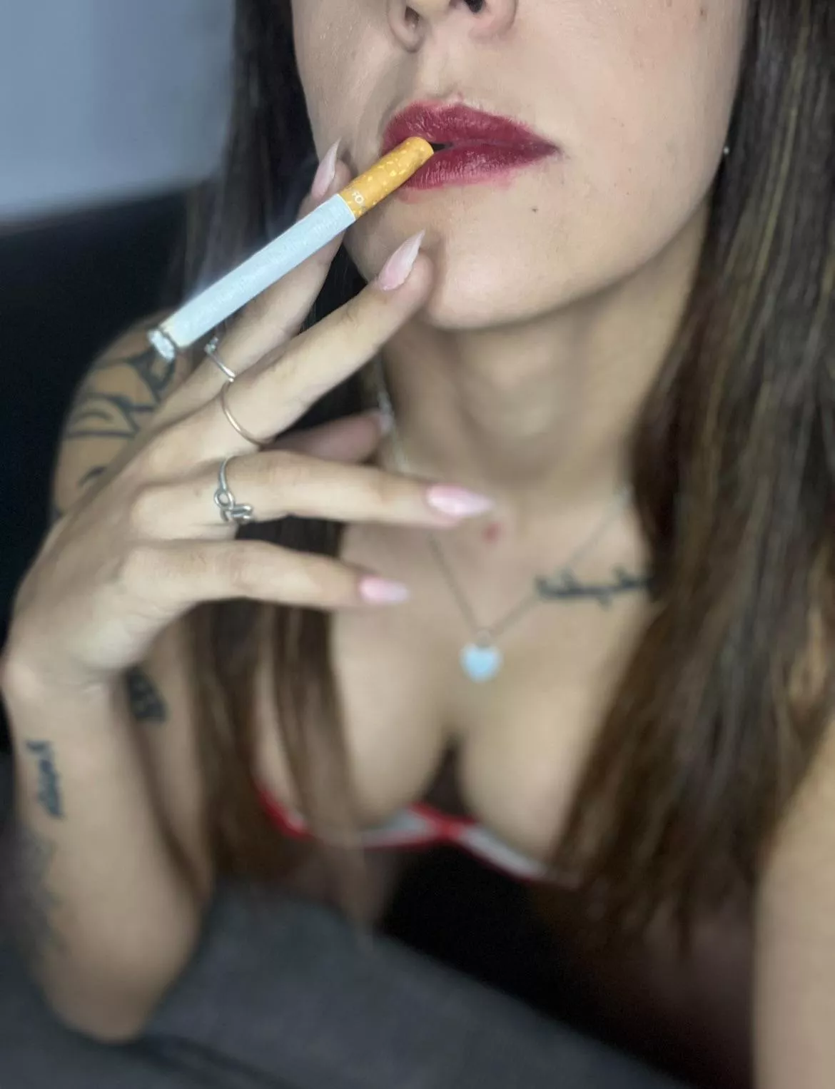 do you think i'm sexy?  posted by peachhbabyy