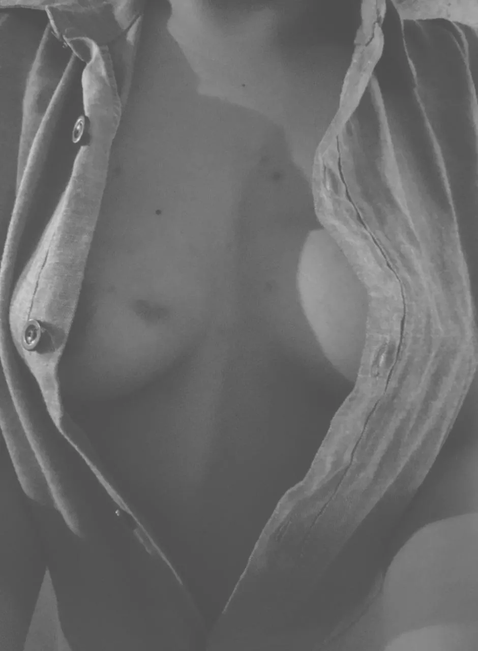 (F) posted by sexyandcautiouslass