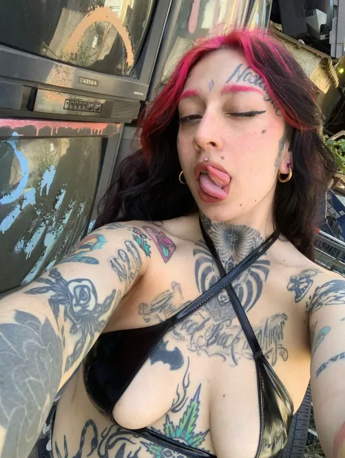 For those who don't believe I give the most unique heads 👅 by Lano1289