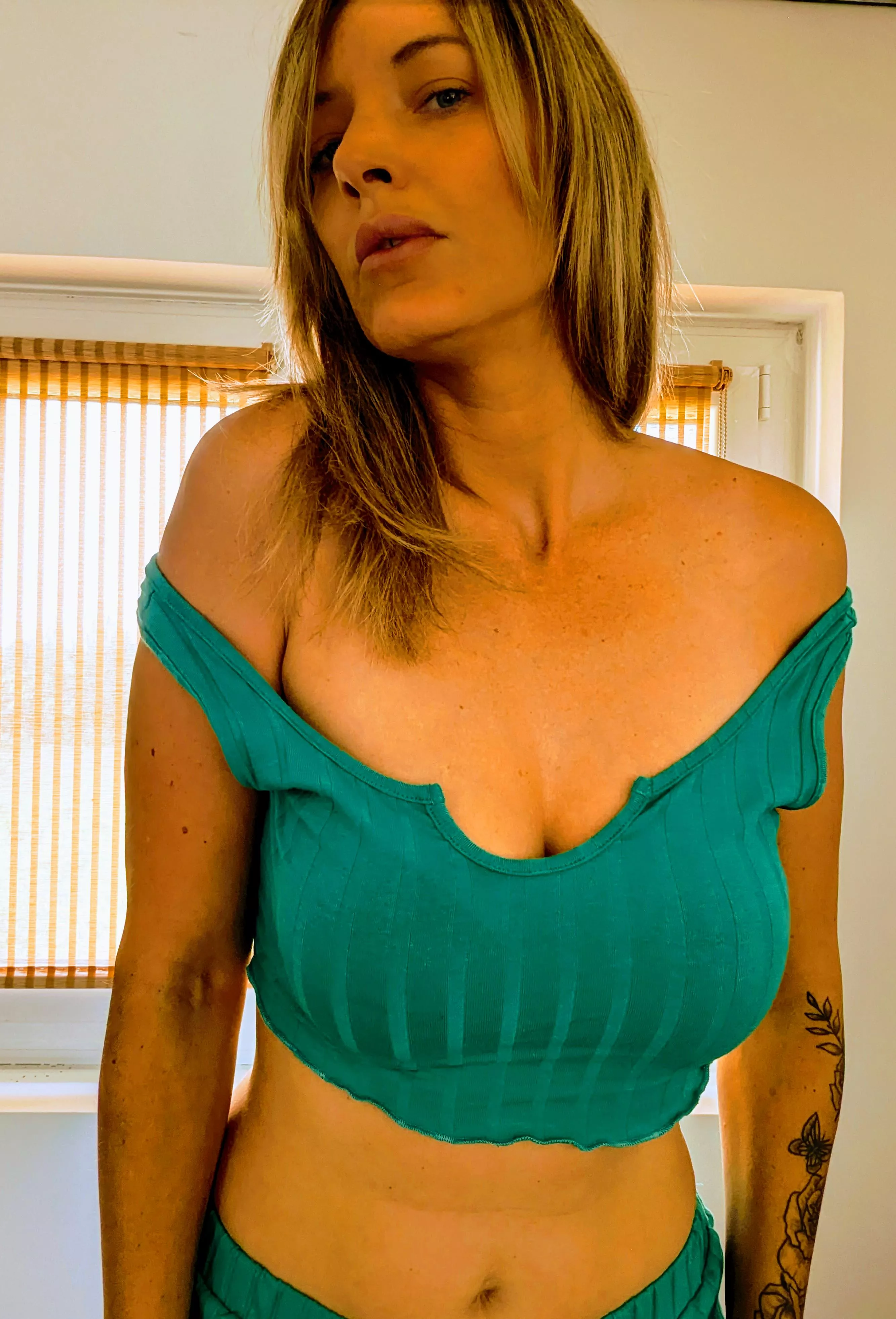 I know that even with a visible bra line, it makes you want to lick my tits  posted by YourWildestDream69