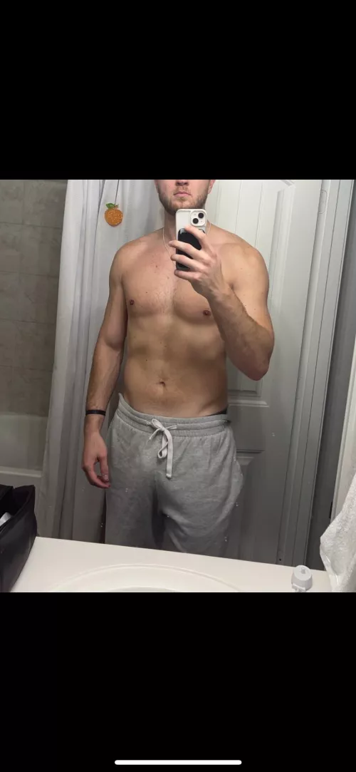 In town for a couple days who wants to give head. F only by SexyKittens321