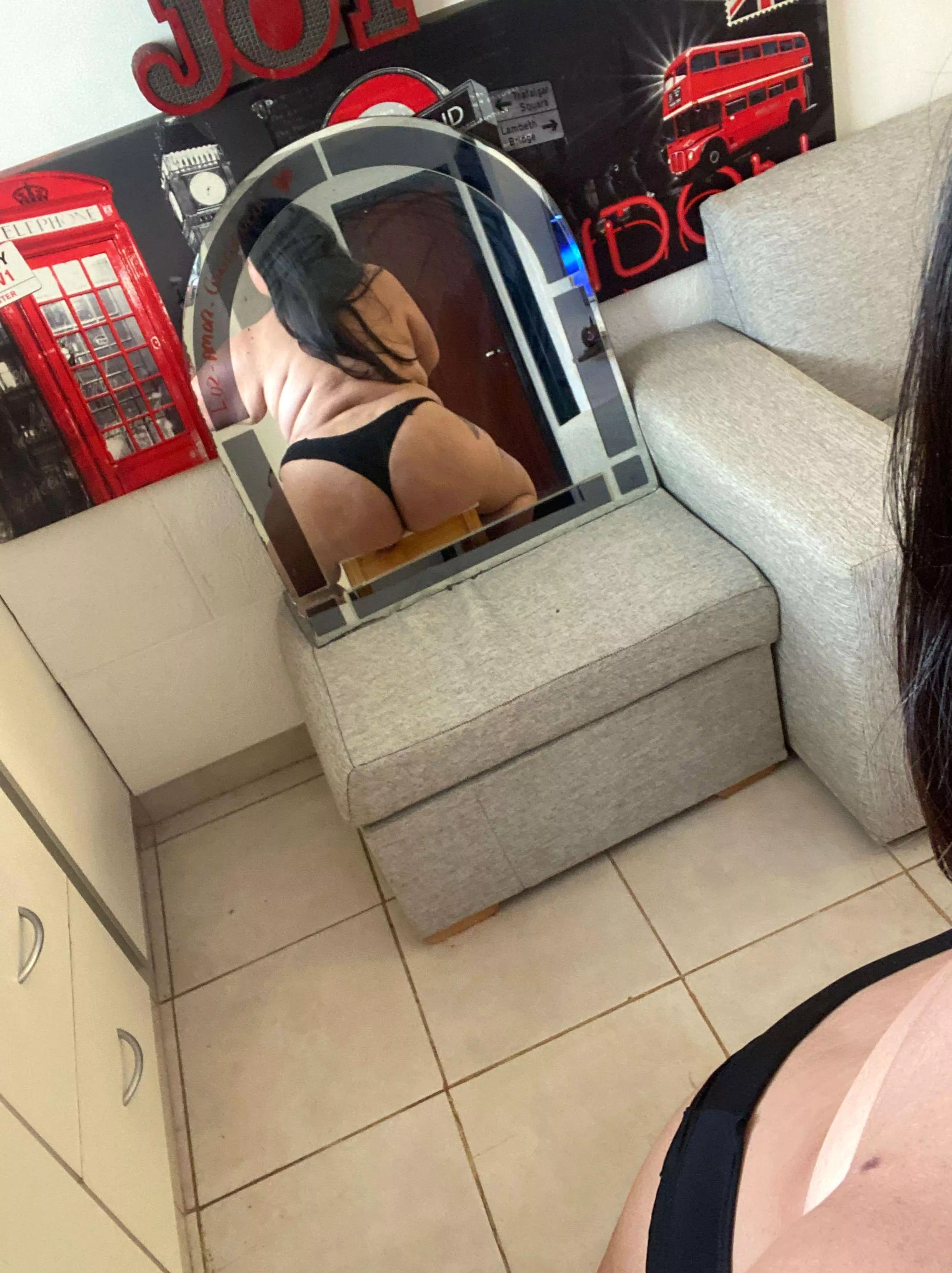 say hi if you like big booty, and i'll send you a gift posted by Leona-Glimmer