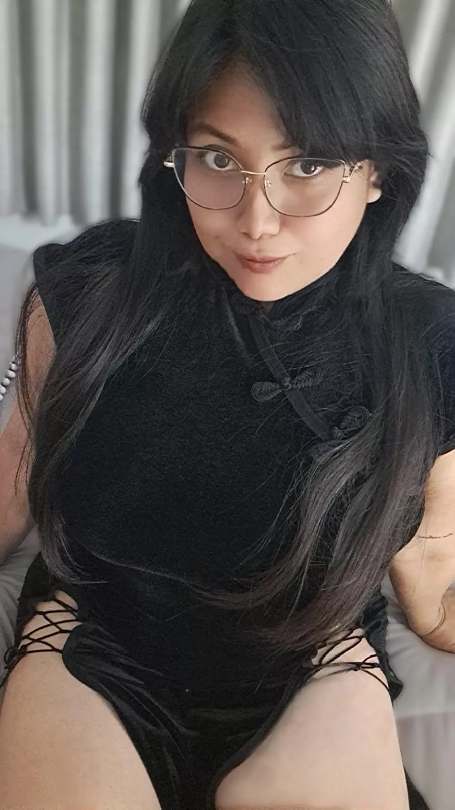 The sexy look before spice things up (F) posted by SexyAzucena