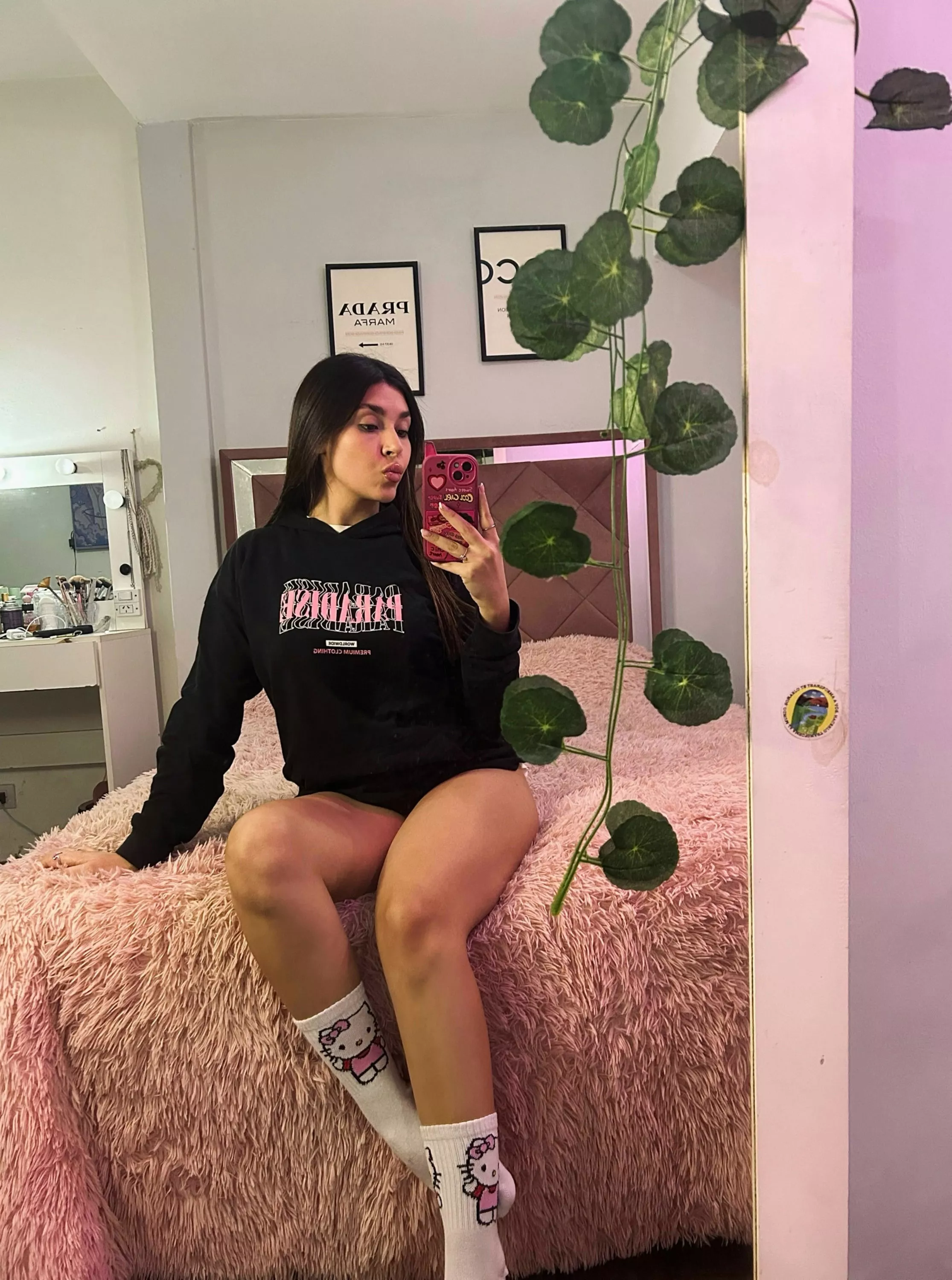 Thighs for uuu posted by Usedexcitementt