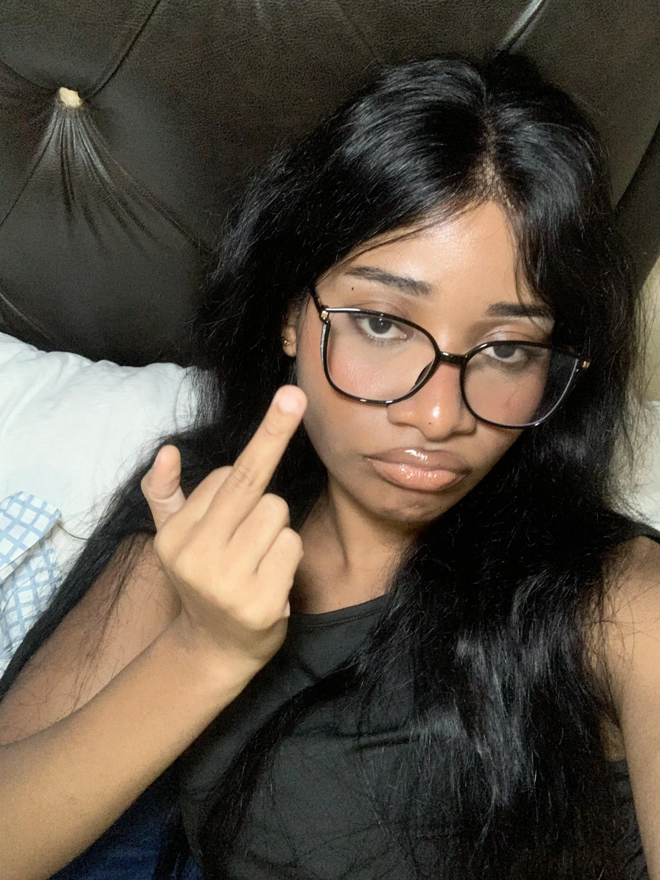 this is the only thing you deserve in life loser  posted by Missnia1