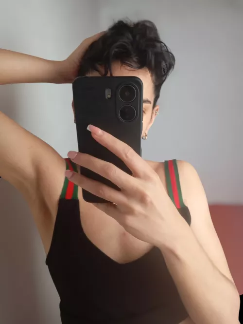 who pay my manicure?  by linasenses