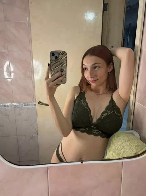 Would you lick a redhead's armpits? posted by ilpater