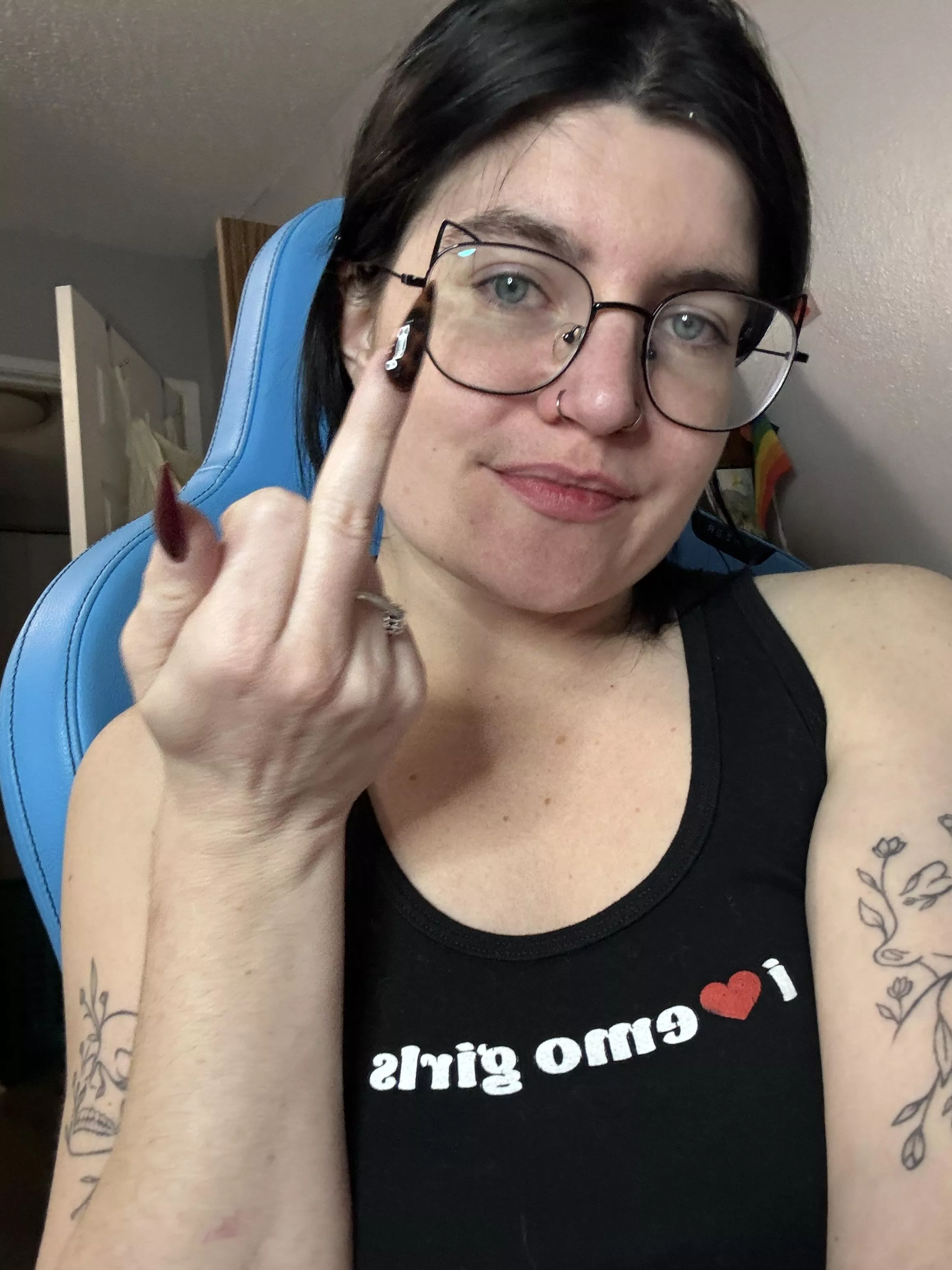 You ❤️ emo girls and their attitudes  posted by goddess64209