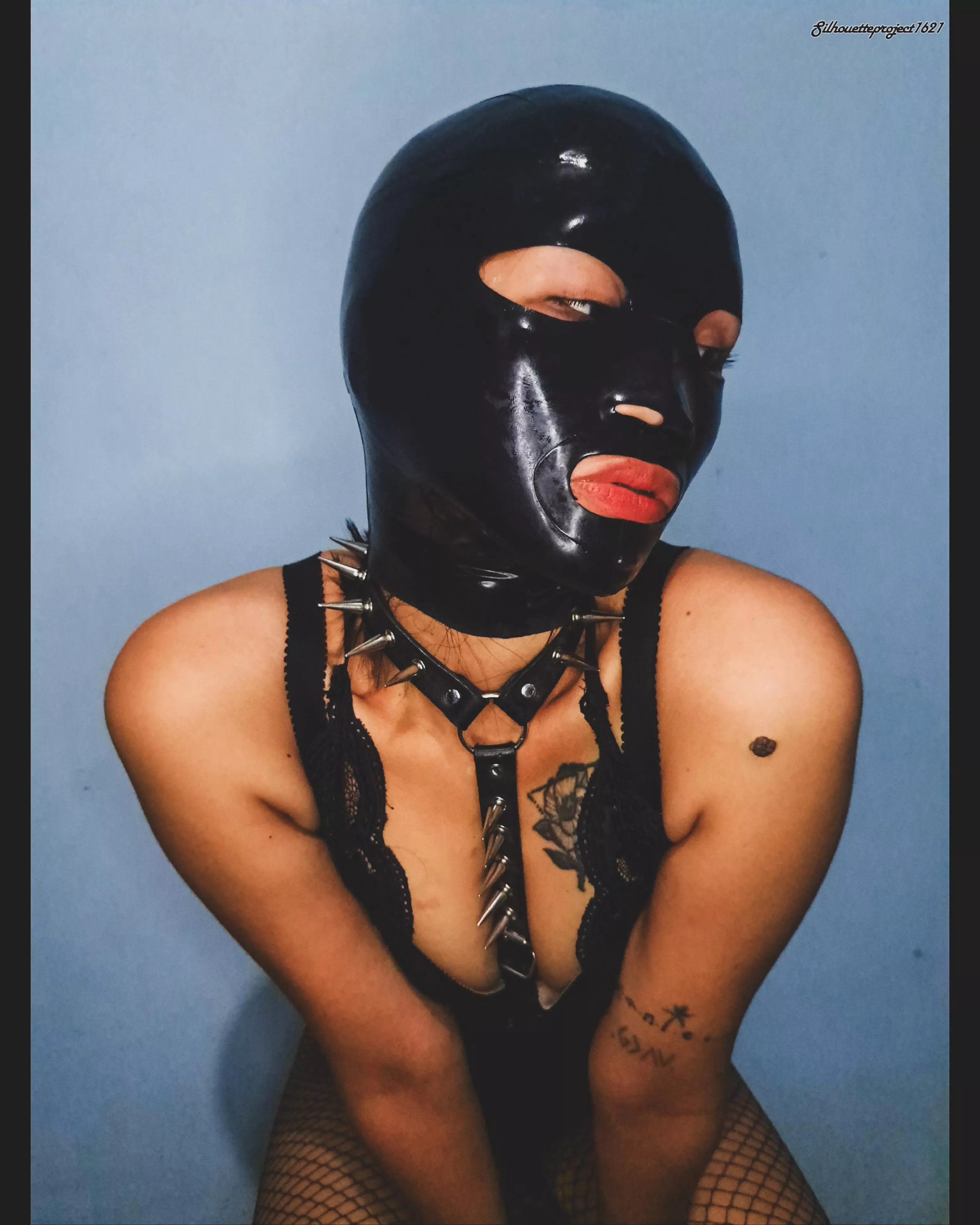 You look lonely. She can fix that.  posted by Silhouette_Project