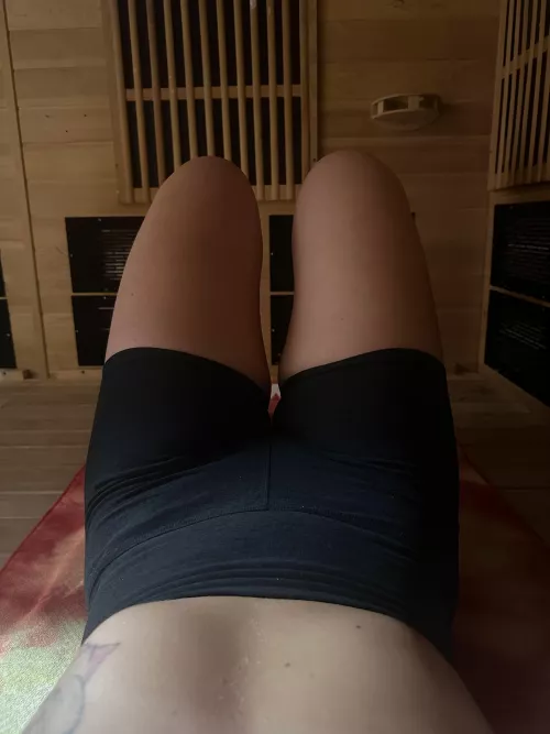 your face called and said it's missing my thighs, so I'll swing by after my workout 🥰 by cumwcourt